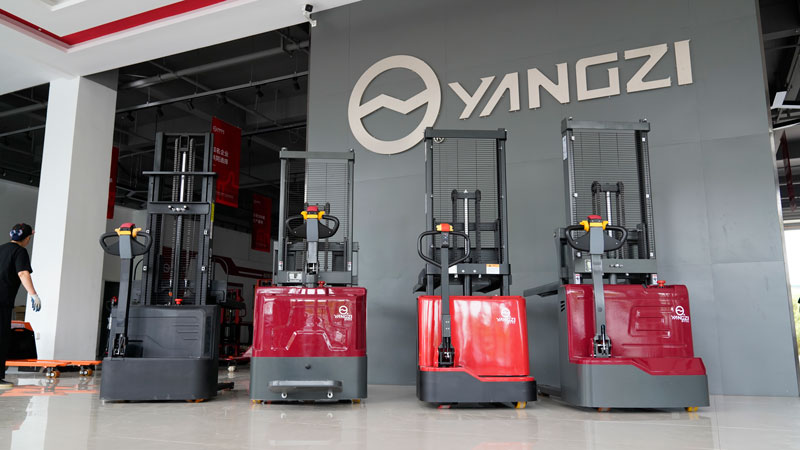6個叉車保養(yǎng)和維修技巧 6個叉車保養(yǎng)和維修技巧